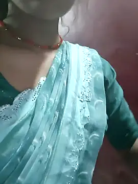 Snapshot of Eshwari_Chopra chatting on 11/11/25, 01:11 Eshwari Chopra online show from 11/11/25, 01:11