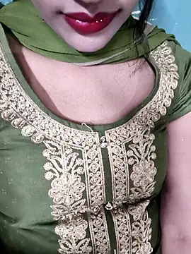 Snapshot of Eshwari_Chopra chatting on 11/17/25, 08:09 Eshwari Chopra online show from 11/17/25, 08:09