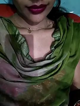 Snapshot of Eshwari_Chopra chatting on 11/20/25, 07:41 Eshwari Chopra online show from 11/20/25, 07:41