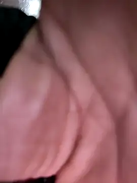 Snapshot of Eshwari_Chopra chatting on 11/25/25, 03:50 Eshwari Chopra online show from 11/25/25, 03:50