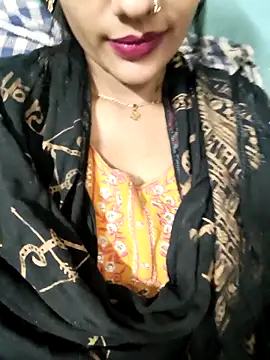 Snapshot of Eshwari_Chopra chatting on 11/27/25, 03:52 Eshwari Chopra online show from 11/27/25, 03:52