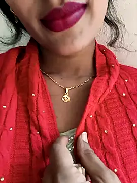 Snapshot of Eshwari_Chopra chatting on 11/28/25, 07:55 Eshwari Chopra online show from 11/28/25, 07:55