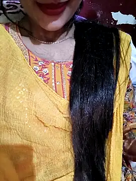 Eshwari Chopra online show from 02/13/26, 04:08