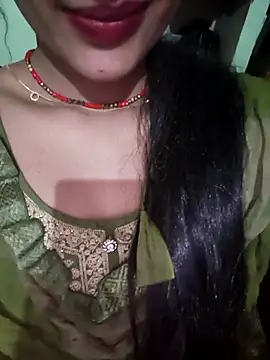 Eshwari Chopra online show from 03/06/26, 03:47