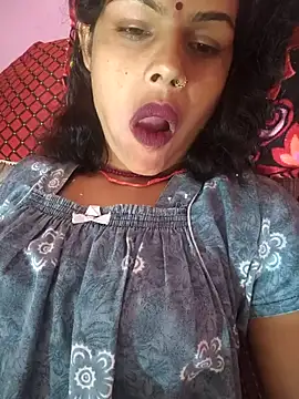 Snapshot of Eshna_Dabral chatting on 10/25/25, 03:14 Eshna Dabral online show from 10/25/25, 03:14