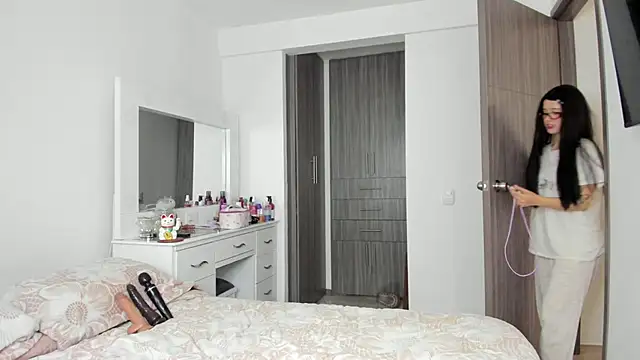 ImBunnyNova online show from 04/21/26, 02:01