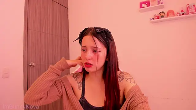 ImBunnyNova online show from 06/13/26, 03:54