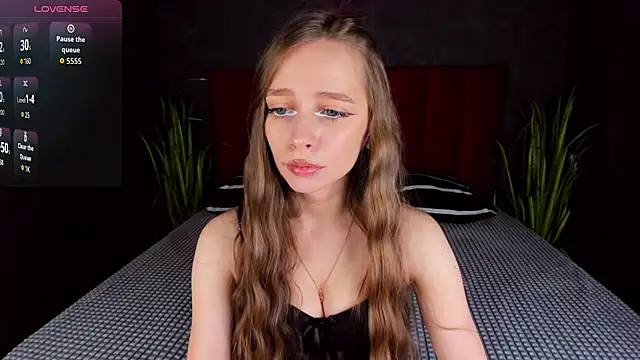 Amy Waynee online show from 10/27/25, 05:28