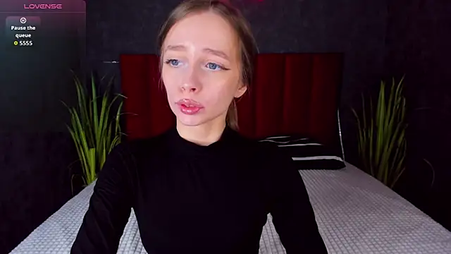 Amy Waynee online show from 11/02/25, 05:04