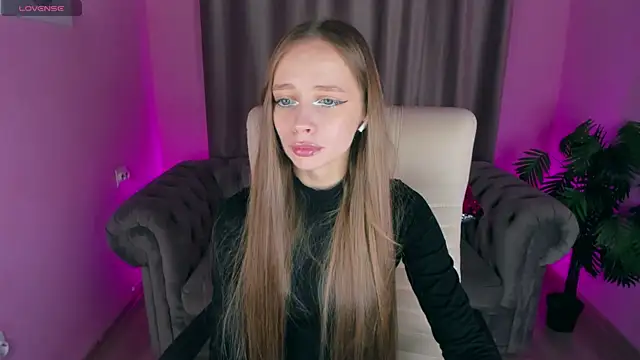 Amy Waynee online show from 12/16/25, 05:51