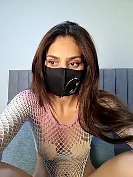 Snapshot of Assil_sexy chatting on 06/17/26, 10:21 Assil sexy online show from 06/17/26, 10:21