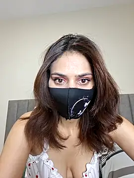 Snapshot of Assil_sexy chatting on 08/01/26, 10:14 Assil sexy online show from 08/01/26, 10:14