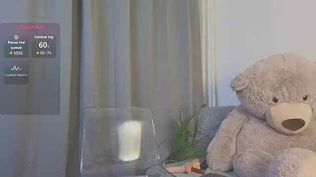 MellisaKim online show from 10/27/25, 07:40