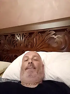 Alexis Bull online show from 09/19/25, 06:30