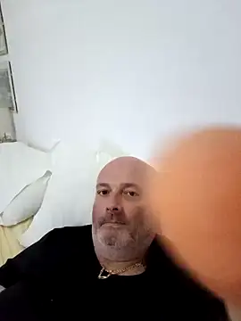 Alexis Bull online show from 09/20/25, 08:10