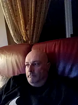 Alexis Bull online show from 12/16/25, 11:43