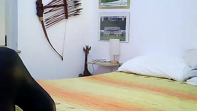 Snapshot of Alexis_Bull chatting on 05/17/26, 05:42 Alexis Bull online show from 05/17/26, 05:42