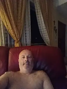 Snapshot of Alexis_Bull chatting on 06/28/26, 11:00 Alexis Bull online show from 06/28/26, 11:00