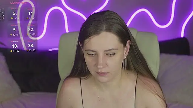 Snapshot of ValeryMurr chatting on 11/05/25, 08:20 ValeryMurr online show from 11/05/25, 08:20