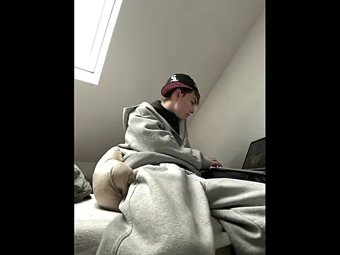 Snapshot of colar55x chatting on 02/23/26, 02:36 colar55x online show from 02/23/26, 02:36