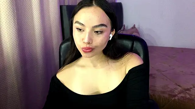 Snapshot of amelia_hall chatting on 05/28/26, 05:32 amelia hall online show from 05/28/26, 05:32