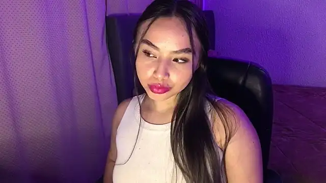 Snapshot of amelia_hall chatting on 06/18/26, 11:53 amelia hall online show from 06/18/26, 11:53