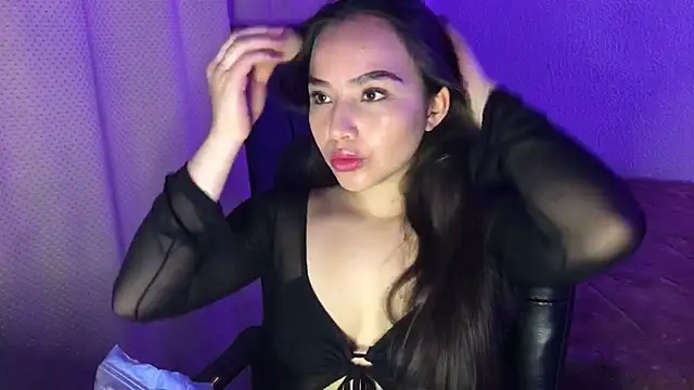 Snapshot of amelia_hall chatting on 06/20/26, 05:49 amelia hall online show from 06/20/26, 05:49