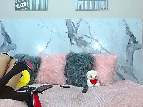 adajonnes online show from 04/14/26, 03:51