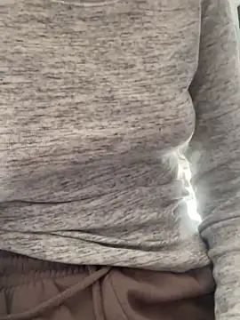 hotbabyeu online show from 03/19/25, 12:45