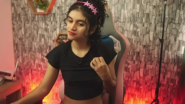 bonniie 98  online show from 04/18/26, 05:06