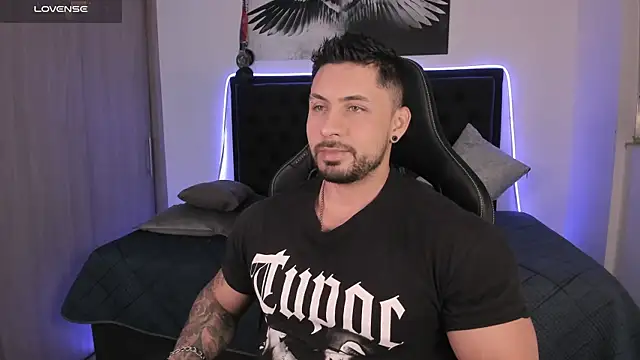 santi aesthetic online show from 04/23/26, 03:30