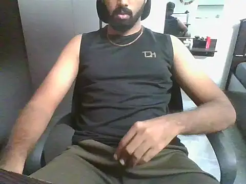 lovelyakash69 online show from 06/02/26, 05:20