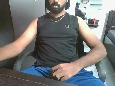 lovelyakash69 online show from 06/04/26, 07:36