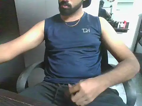 lovelyakash69 online show from 06/07/26, 11:58