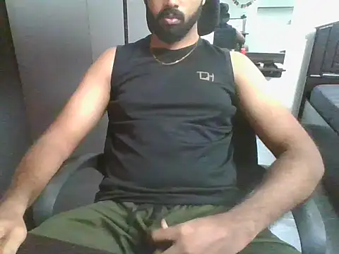 lovelyakash69 online show from 07/06/26, 05:04