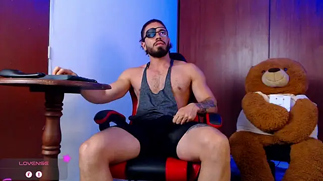 Snapshot of pirata_fitness chatting on 09/14/25, 08:35 pirata fitness online show from 09/14/25, 08:35
