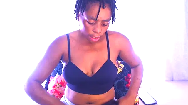 SMALLBOOBSXX online show from 03/16/26, 05:44