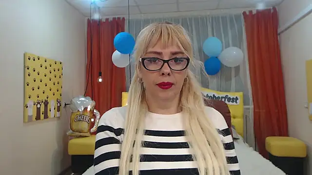 Snapshot of KatrinaCharm chatting on 09/21/25, 06:04 KatrinaCharm online show from 09/21/25, 06:04