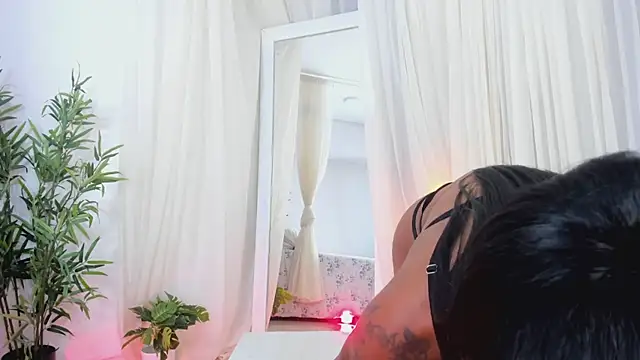 MelanieMiller  online show from 09/12/25, 06:35