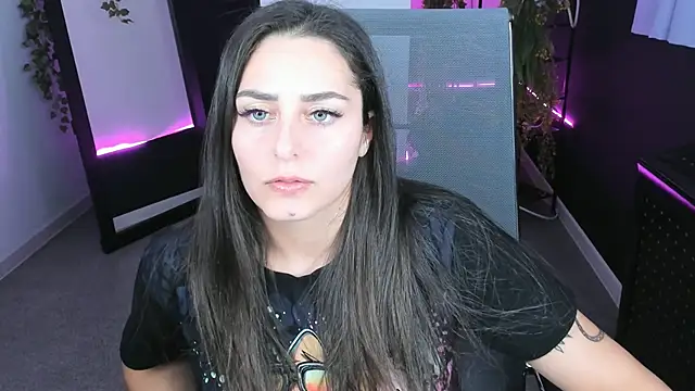 ValeriiMills online show from 10/21/25, 02:29