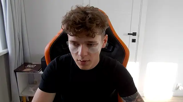 DanyDavis online show from 03/04/26, 08:53