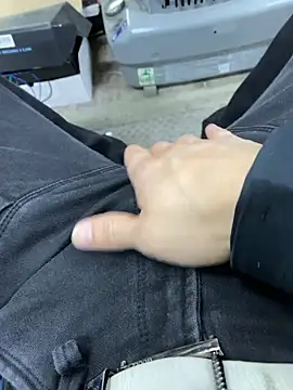 m4m4m4m online show from 11/21/25, 08:24