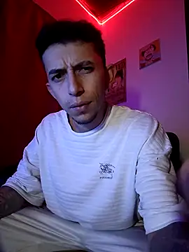 Chris  Jones online show from 10/07/25, 04:31