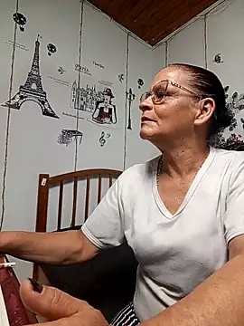 katrina perez online show from 02/15/26, 04:03