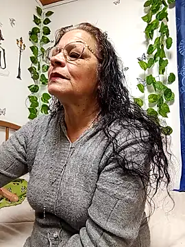 katrina perez online show from 03/17/26, 11:41