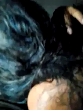 Snapshot of Yeibons chatting on 11/15/25, 02:42 Yeibons online show from 11/15/25, 02:42