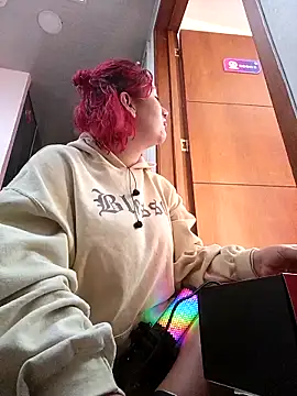 Cerecitaa02  online show from 02/09/26, 11:58