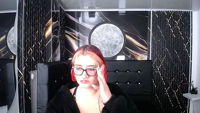 Snapshot of Cerecitaa02_ chatting on 07/15/26, 11:21 Cerecitaa02 online show from 07/15/26, 11:21