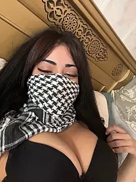 QueenLujaine online show from 10/23/25, 09:41