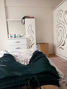 leona633 online show from 11/29/25, 11:13